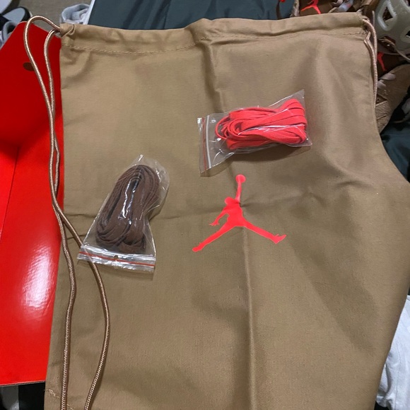 Travis Scott Jordan 6 British khaki - Picture 6 of 10